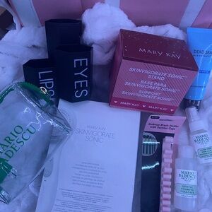 11pc skin care set NWOT